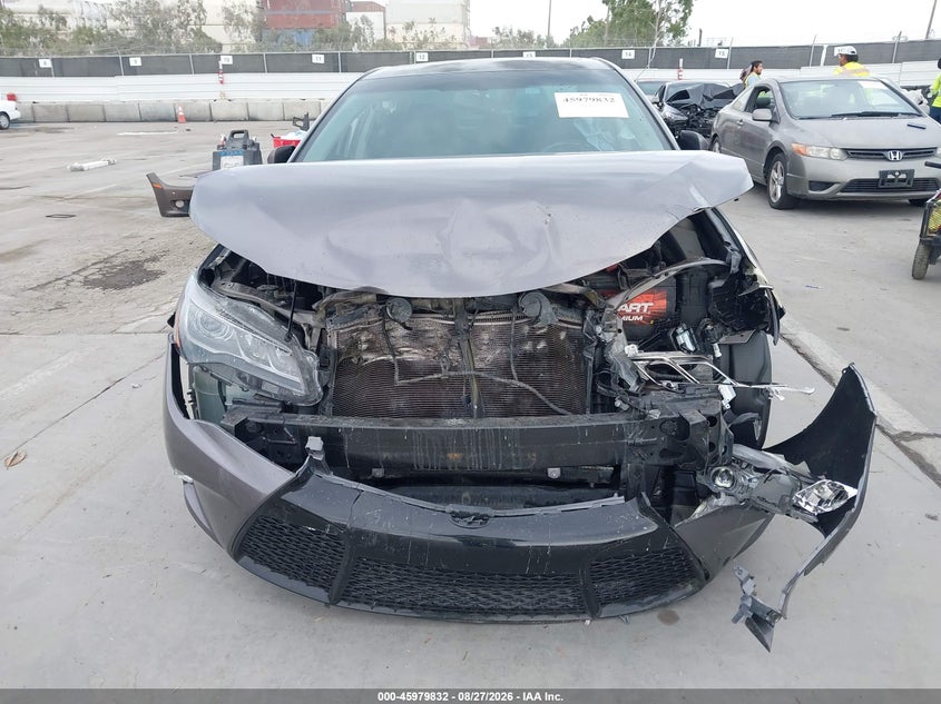 2016 TOYOTA CAMRY auction photo 6