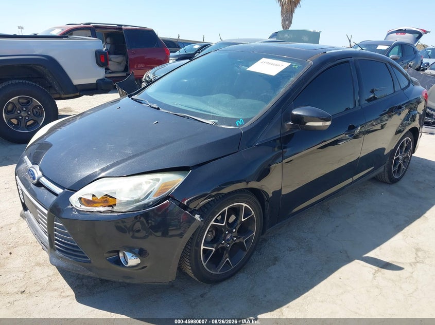 2013 Ford Focus, Left Front, IAAI, VIN 1FADP3F26DL369866 — photo 2