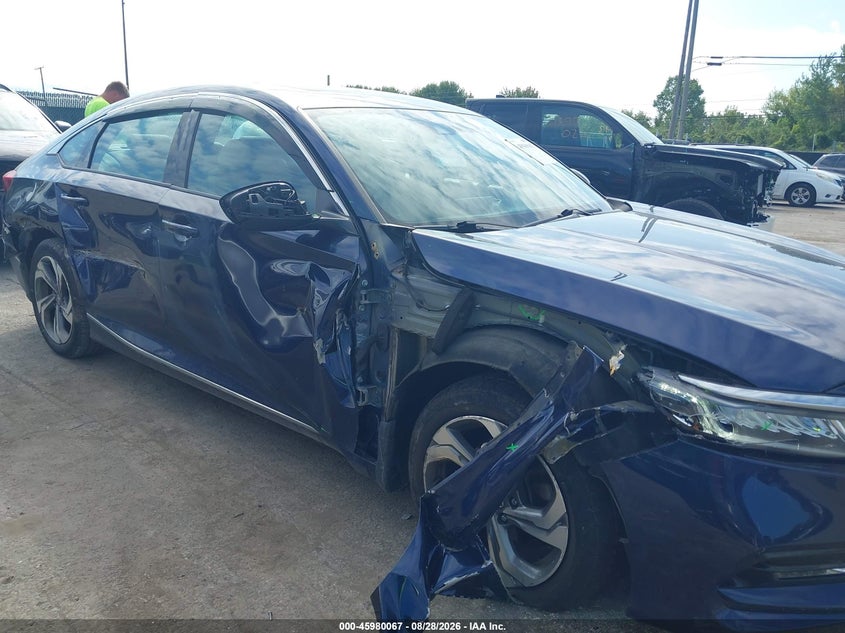 2020 HONDA ACCORD auction photo 6