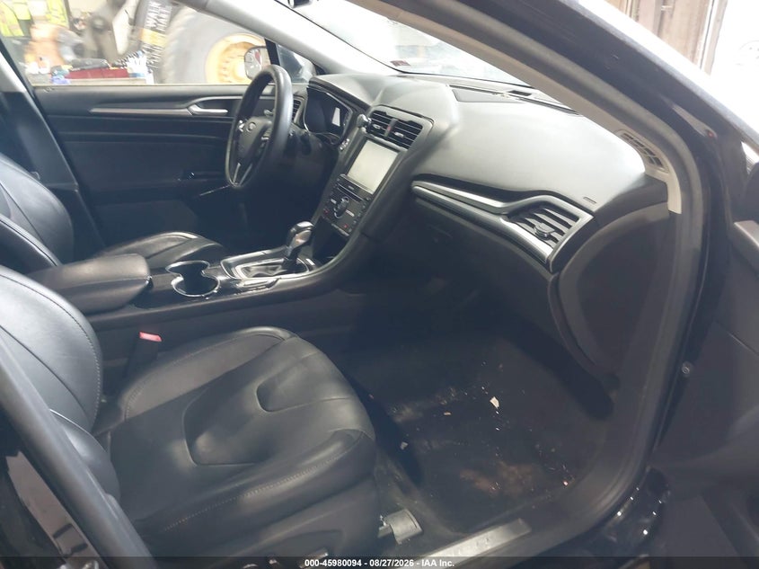 2016 FORD FUSION auction photo 5