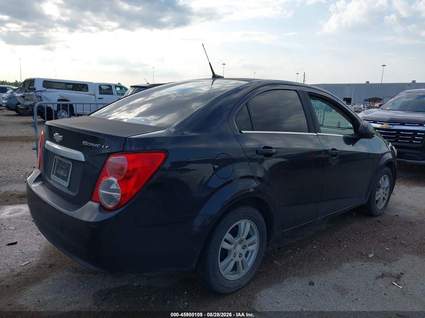 2014 CHEVROLET SONIC auction photo 4