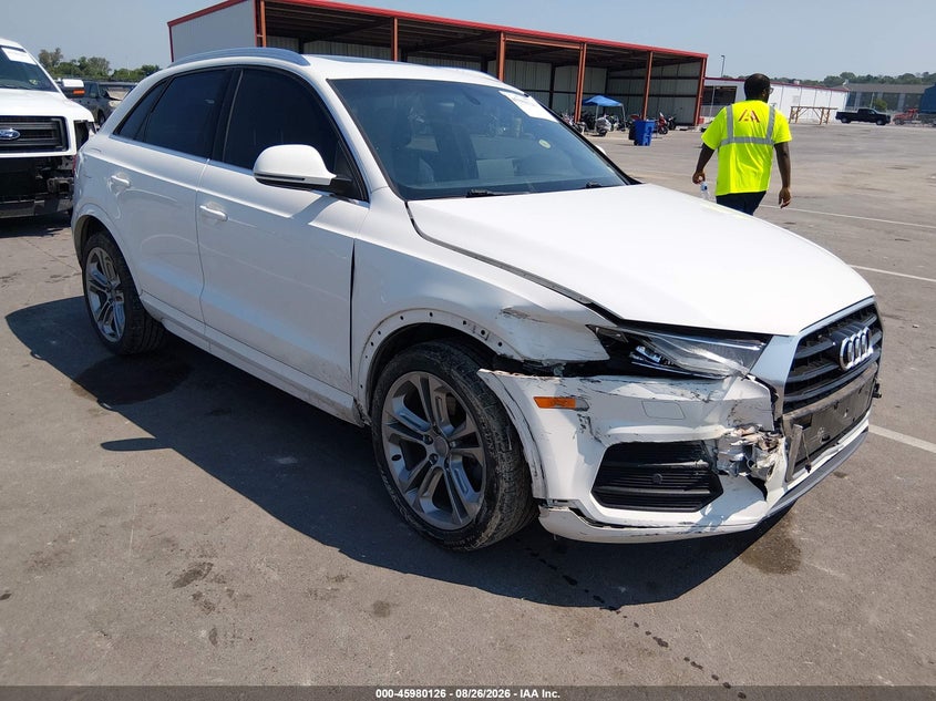 Vin: wa1hccfs6hr000901, lot: 46479366, audi q3 2.0t premium 2017 img_1