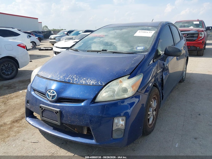 2010 Toyota Prius, Left Front, IAAI, VIN JTDKN3DU2A1004667 — photo 2