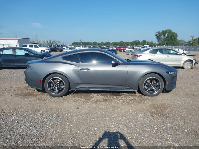 FORD MUSTANG - zdjęcie 14