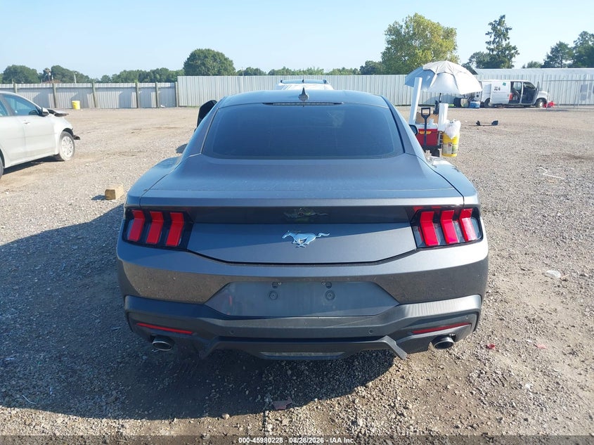 FORD MUSTANG - zdjęcie 17