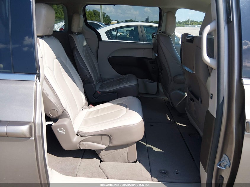 CHRYSLER PACIFICA - zdjęcie 8
