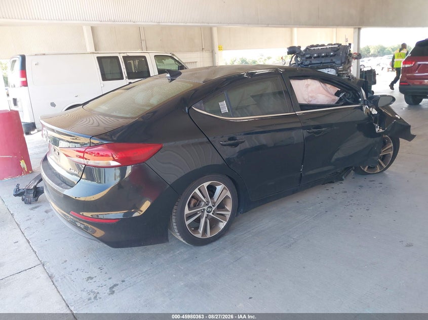 2018 HYUNDAI ELANTRA auction photo 4