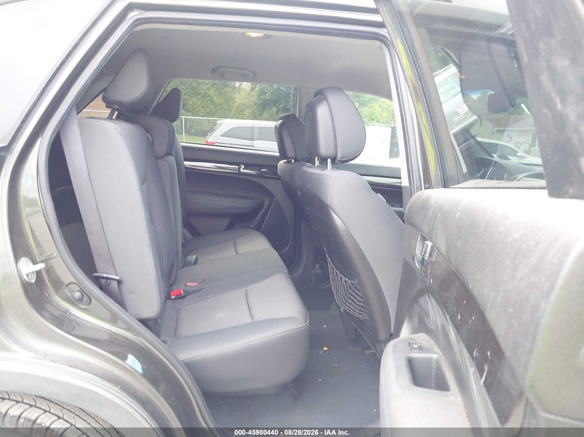 2012 KIA SORENTO auction photo 8