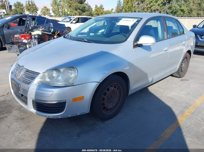 2010 VOLKSWAGEN JETTA auction photo 2