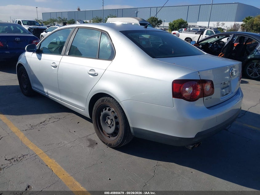 2010 VOLKSWAGEN JETTA auction photo 3