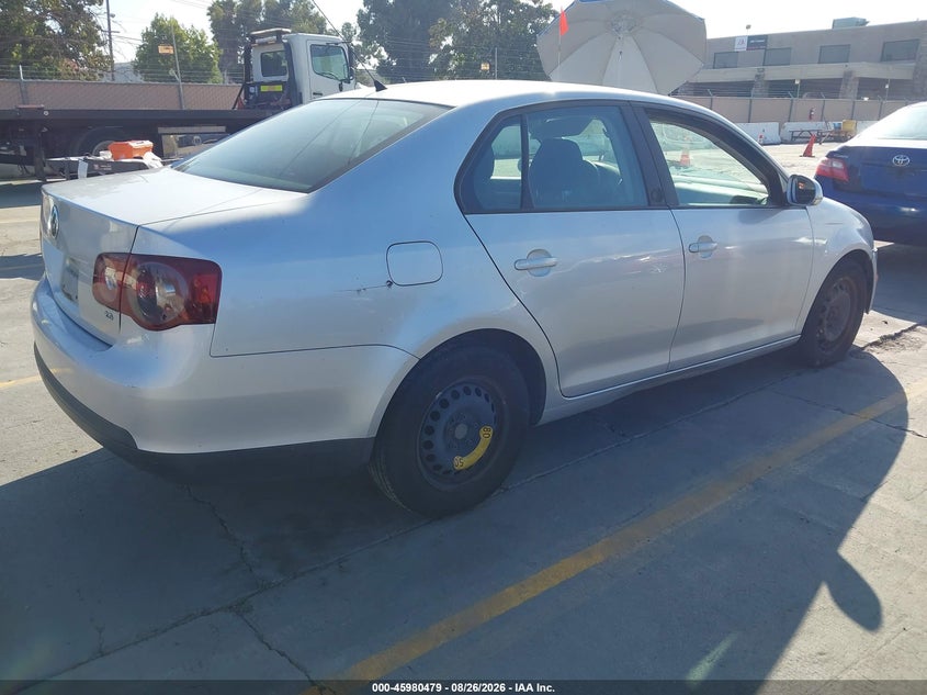 2010 VOLKSWAGEN JETTA auction photo 4