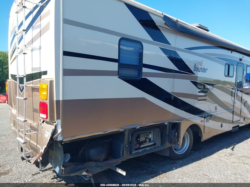 2008 WORKHORSE CUSTOM CHASSIS MOTORHOME CHASSIS auction photo 6
