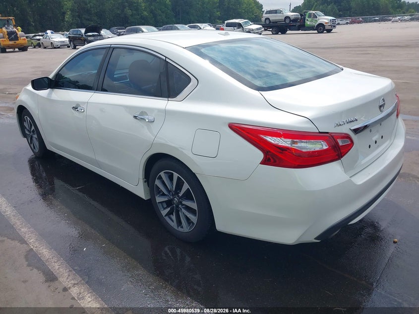 2017 NISSAN ALTIMA auction photo 3