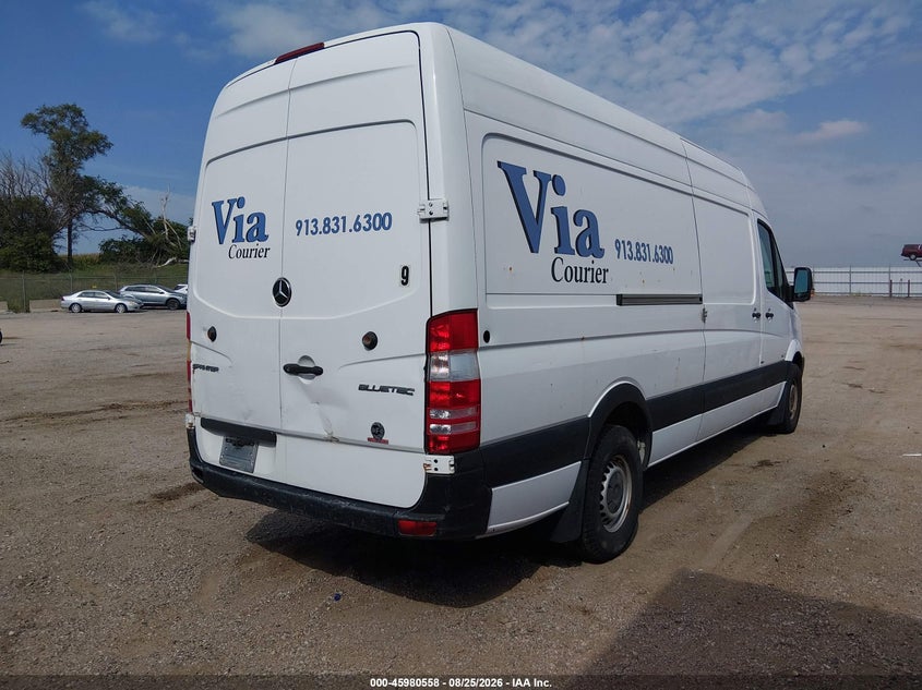 2014 MERCEDES-BENZ SPRINTER 2500 auction photo 4