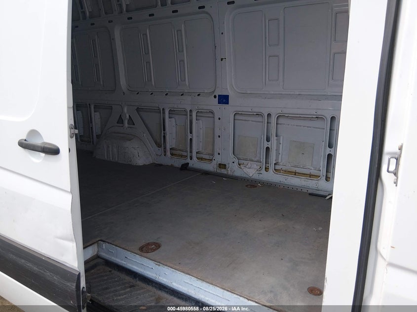 2014 MERCEDES-BENZ SPRINTER 2500 auction photo 8
