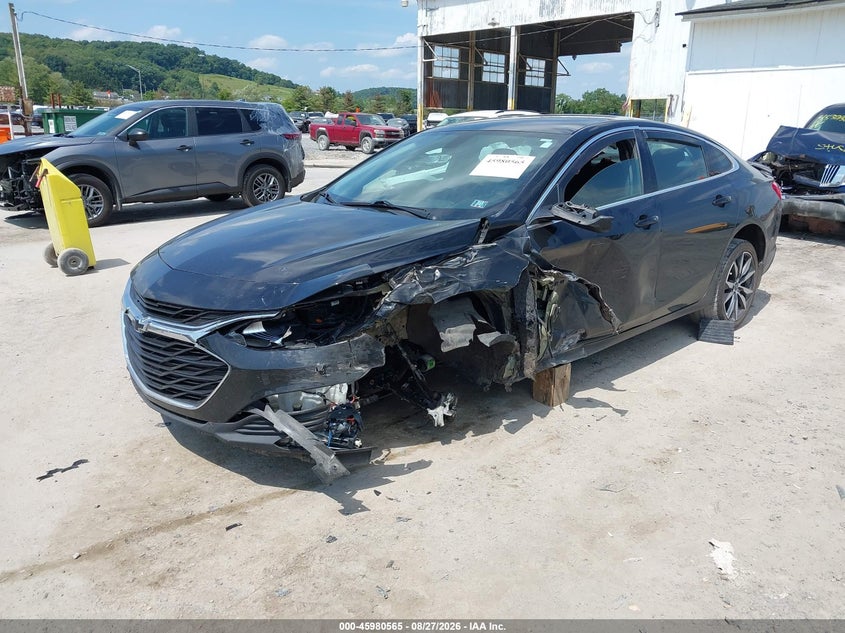 2020 CHEVROLET MALIBU auction photo 2