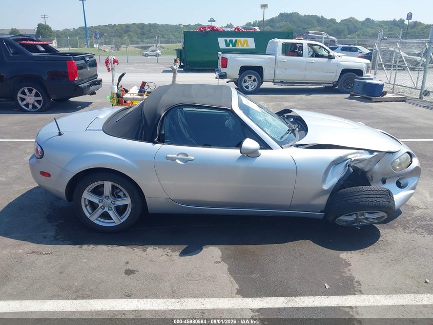 MAZDA MX-5 2006 VIN JM1NC25F660118357