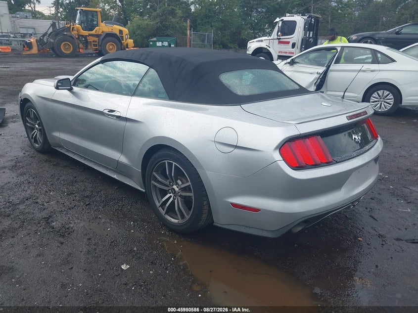 FORD MUSTANG - zdjęcie 3