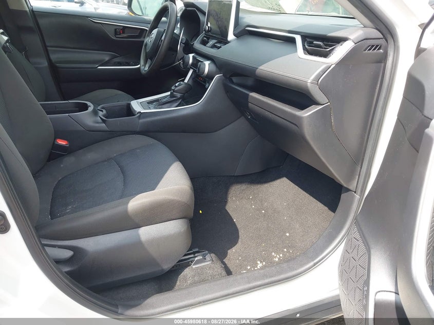 TOYOTA RAV4 - zdjęcie 5