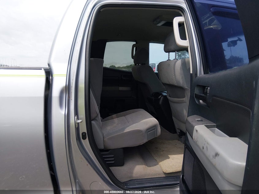 2010 TOYOTA TUNDRA auction photo 8