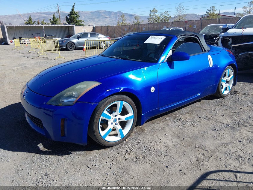 2004 NISSAN 350Z auction photo 2