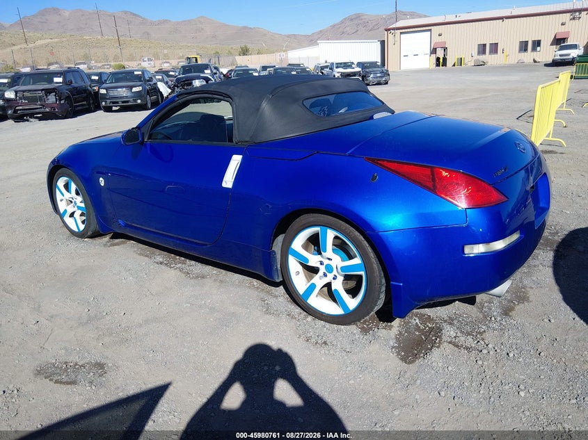 2004 NISSAN 350Z auction photo 3