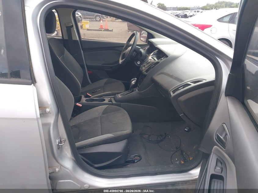 2013 FORD FOCUS auction photo 5