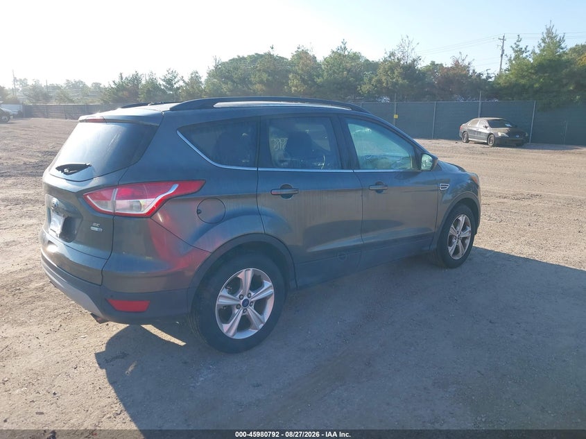 2015 FORD ESCAPE auction photo 4