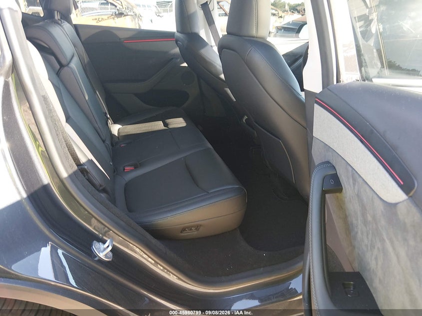 TESLA MODEL Y 2026 VIN 7SAYGDEDXTA419755