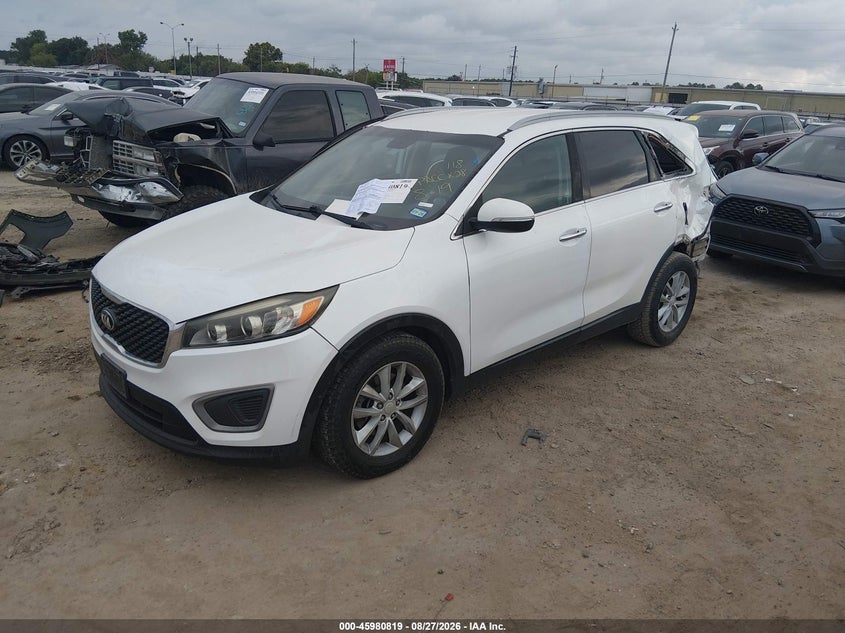 2016 Kia Sorento, Left & Right Side, IAAI, VIN 5XYPG4A53GG009307 — photo 2