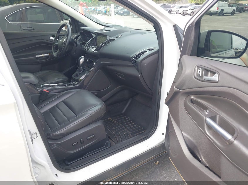 2016 FORD ESCAPE auction photo 5