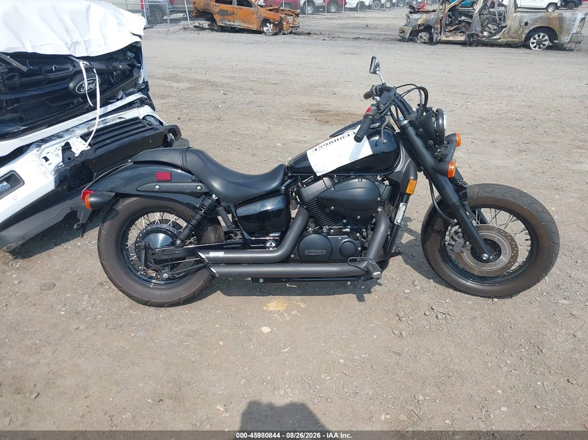 HONDA VT750 2015