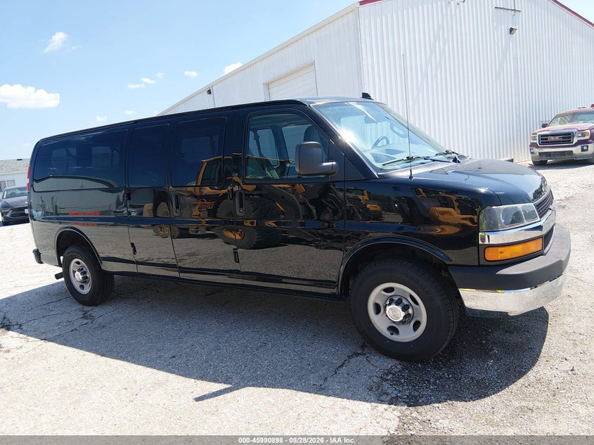 CHEVROLET EXPRESS 3500 2017 VIN 1GAZGPFF2H1268425