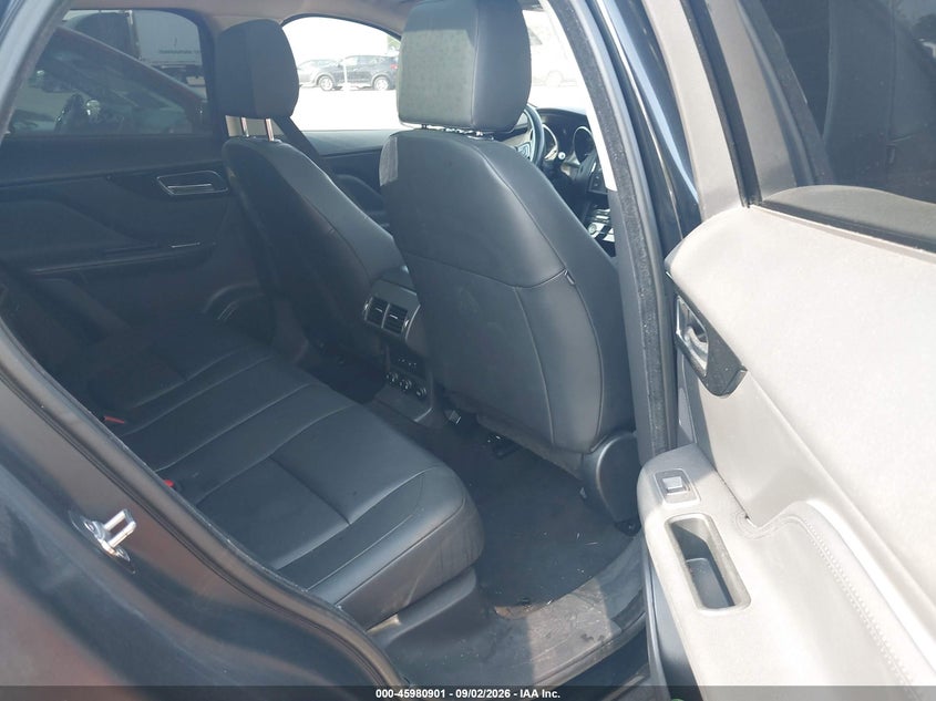 JAGUAR F-PACE 2017 VIN SADCJ2BN5HA095616