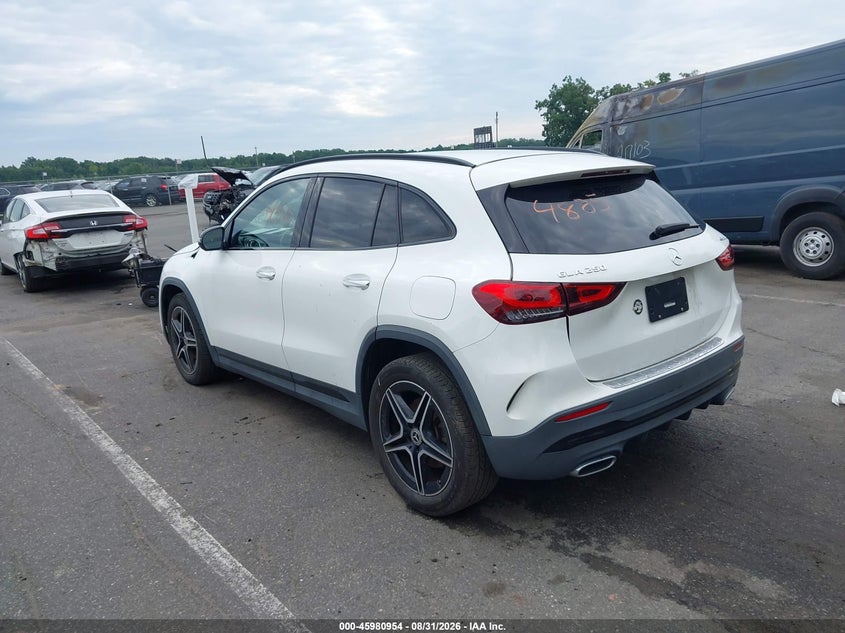 MERCEDES-BENZ GLA 250 - zdjęcie 3