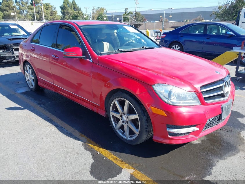 2014 MERCEDES-BENZ C 250 — zdjęcie z aukcji
