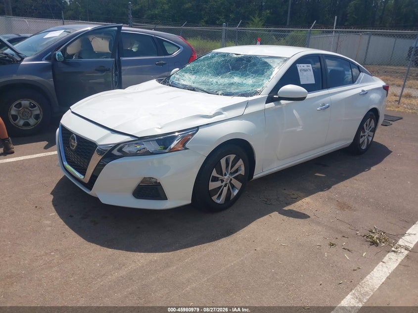 2020 Nissan Altima, Storm Damage, IAAI, VIN 1N4BL4BV2LC224556 — photo 2