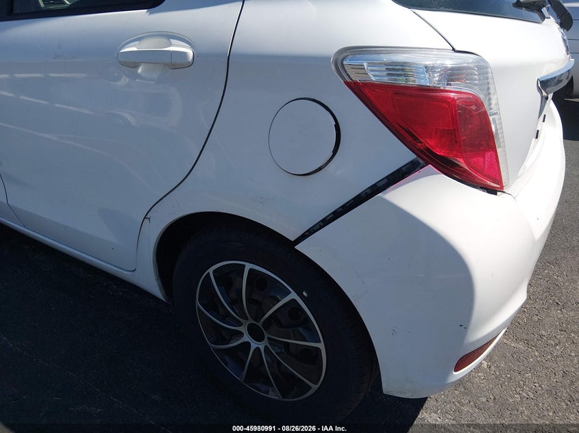 2013 TOYOTA YARIS auction photo 6