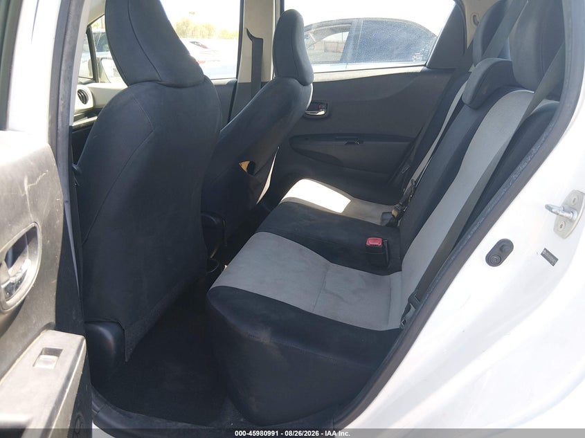 2013 TOYOTA YARIS auction photo 8