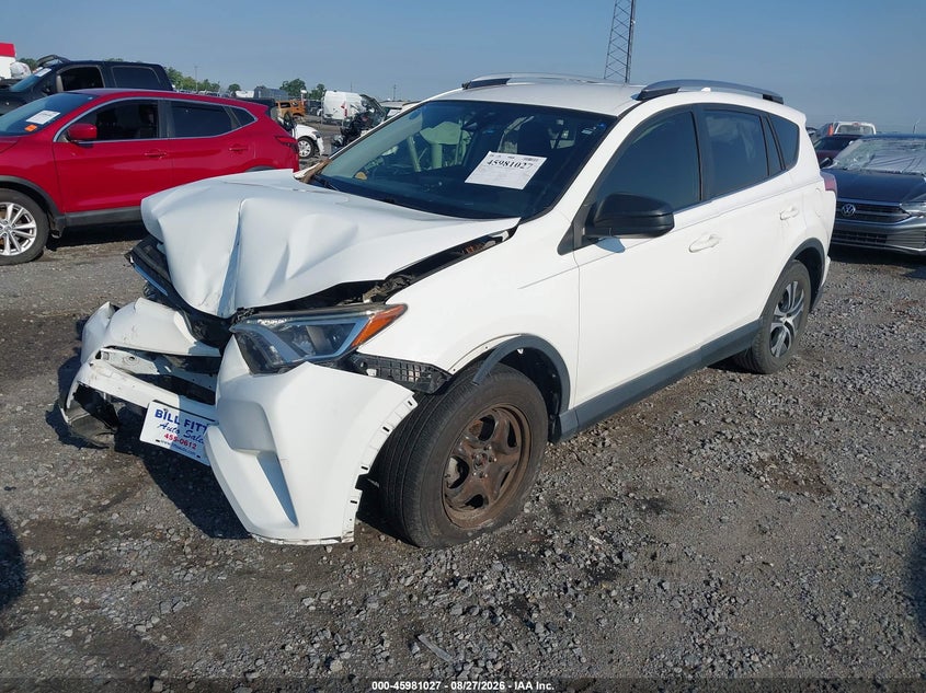 2017 Toyota RAV 4, Удар спереду, IAAI, VIN JTMZFREV2HJ135601 — фото 2