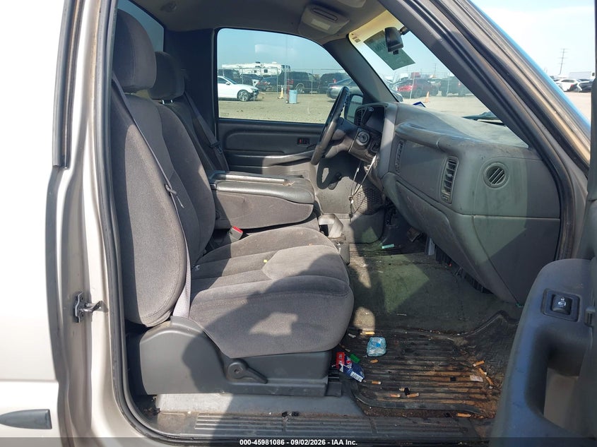 2004 GMC SIERRA 1500 auction photo 5