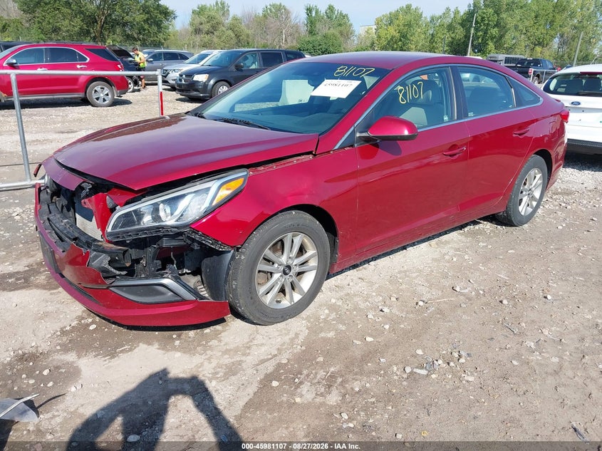 2016 HYUNDAI SONATA auction photo 2