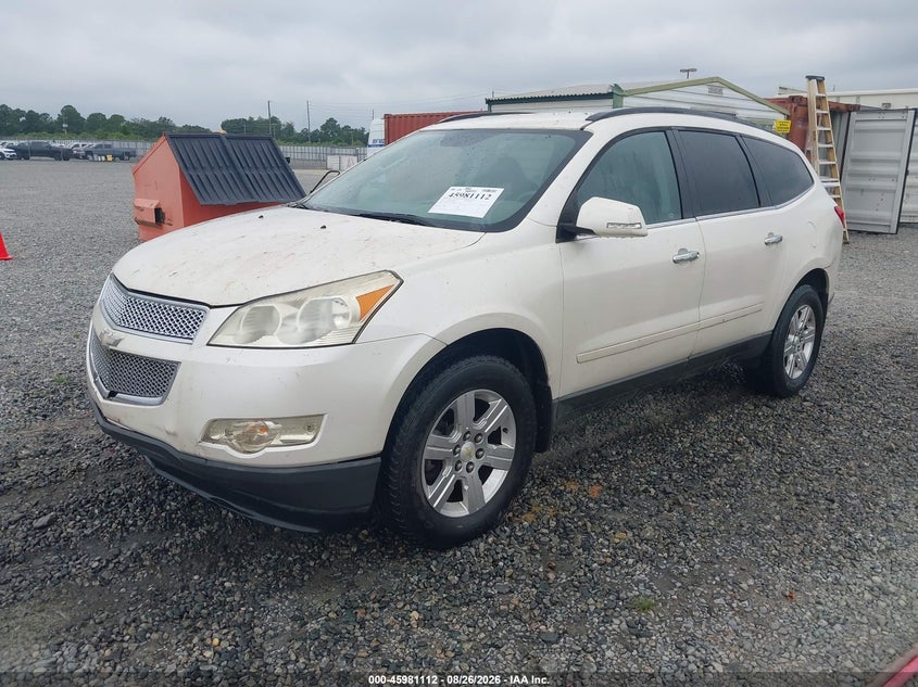 2011 Chevrolet Traverse, Normal Wear & Tear, IAAI, VIN 1GNKVGED0BJ351610 — photo 2