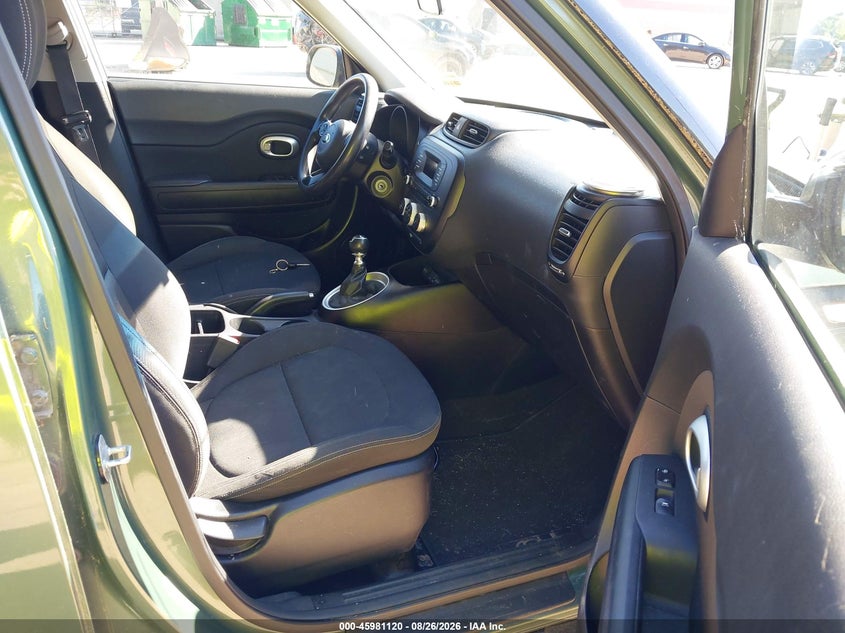 2014 KIA SOUL auction photo 5