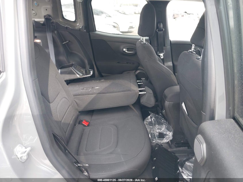 2021 JEEP RENEGADE auction photo 8
