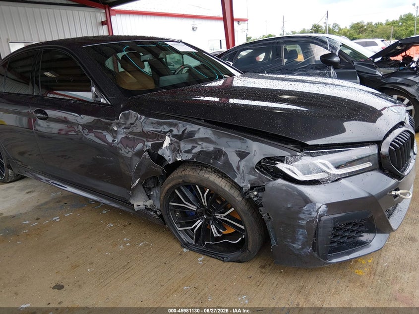 2021 BMW M550I XDRIVE · Фото 6
