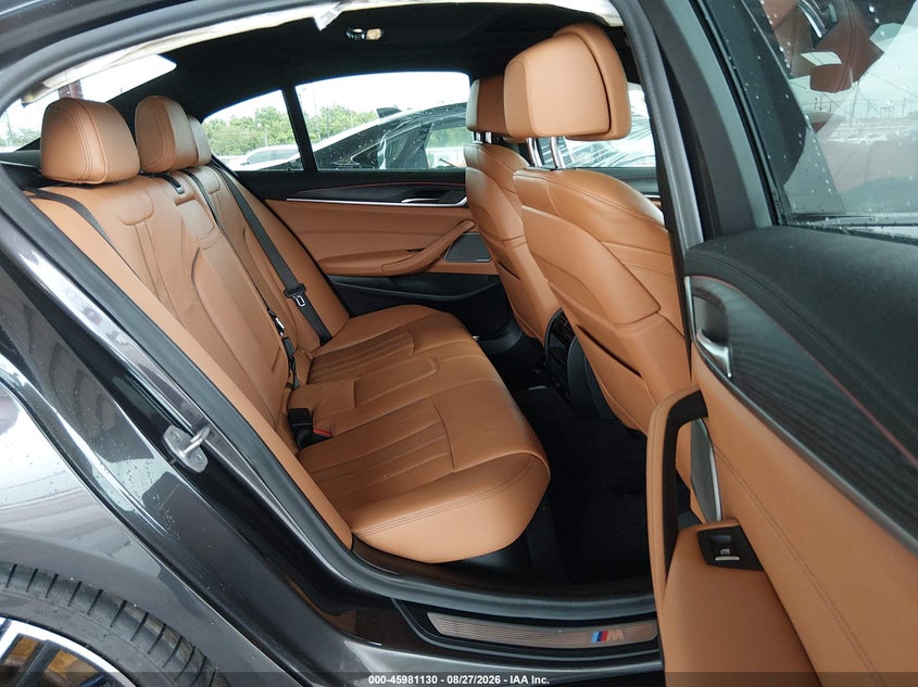 2021 BMW M550I XDRIVE · Фото 8