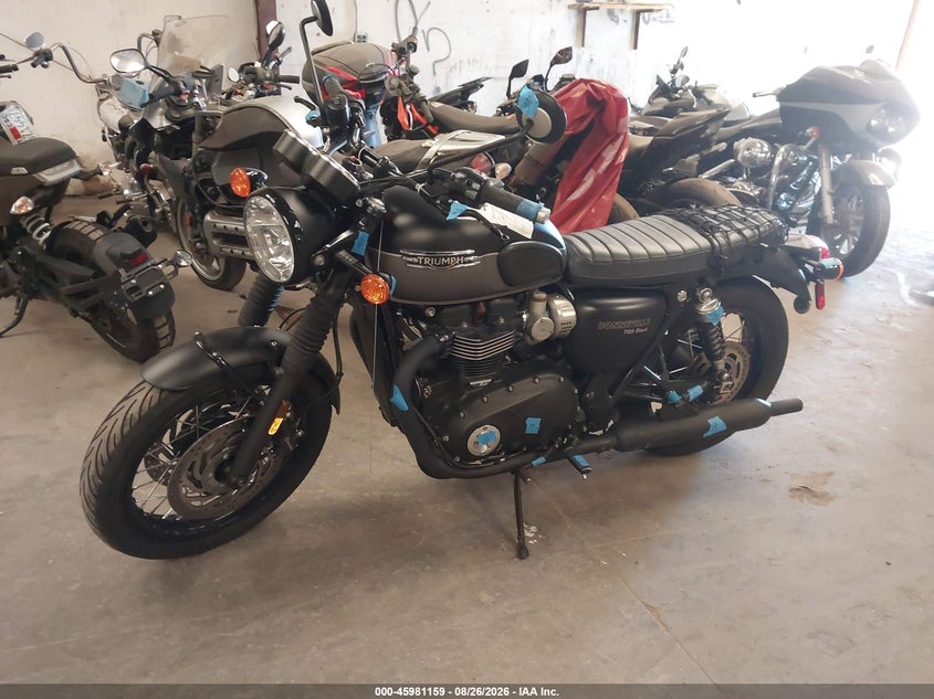 TRIUMPH BONNEVILLE 2022