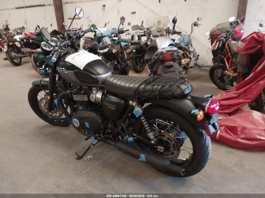 TRIUMPH BONNEVILLE 2022