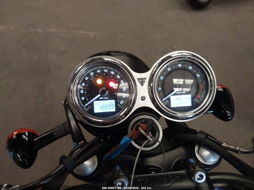 TRIUMPH BONNEVILLE 2022